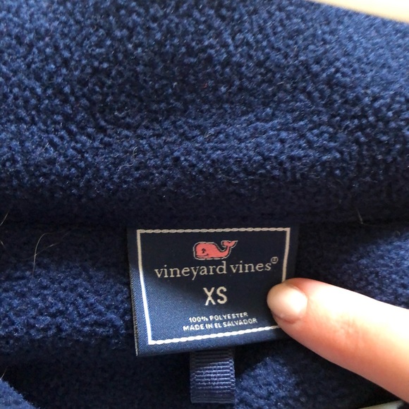 Vineyard vines button up - Picture 4 of 4